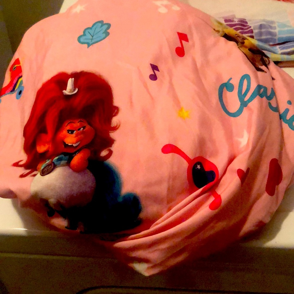 Kid bed set the trolls